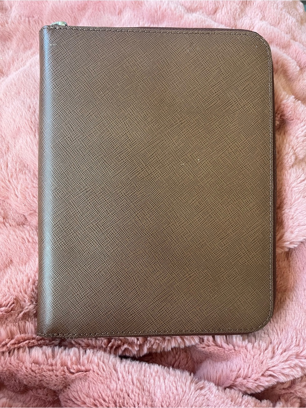 Fossil Brown Leather Zipfolio for Men - Classic Organizer